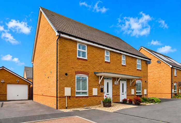 3 Bedroom Semi-Detached House For Sale In Luck Road, Bursledon, Southampton, SO31