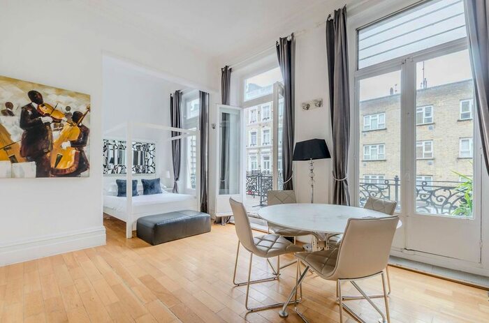 Studio To Rent In Earls Court, Earls Court, London, SW5