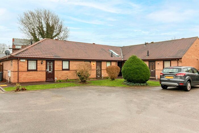 Bungalow To Rent In Little Bounds, West Bridgford, Nottingham, Nottinghamshire, NG2