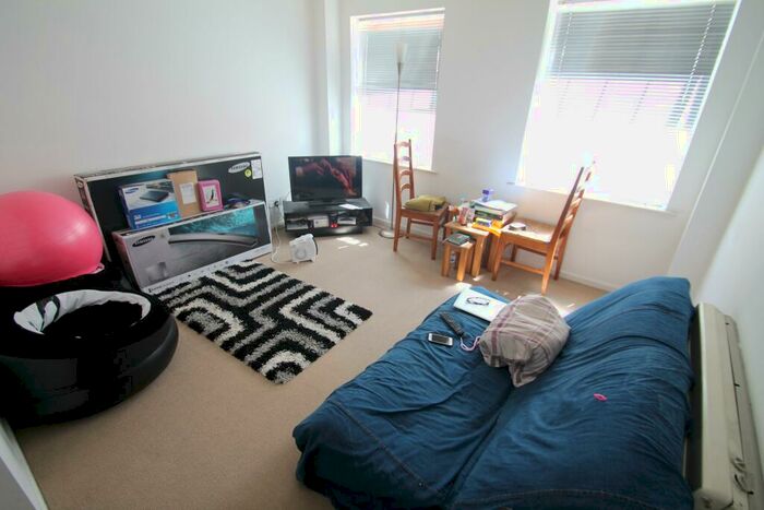 2 Bedroom Apartment To Rent In Mill Street, Luton, LU1