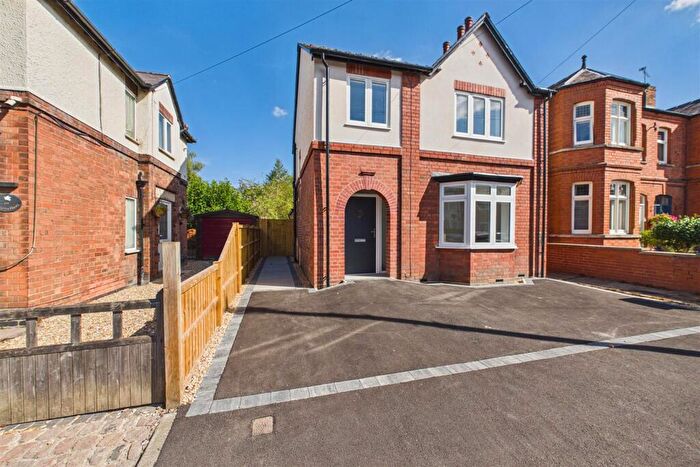 3 Bedroom Detached House For Sale In Harcourt Street, Newark, NG24