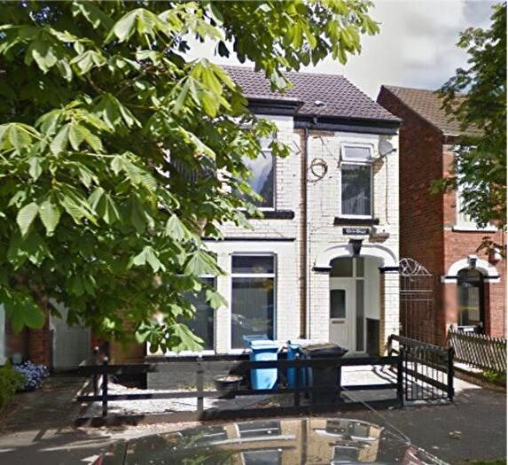 6 Bedroom End Of Terrace House For Sale In Ella Street, Hull, HU5