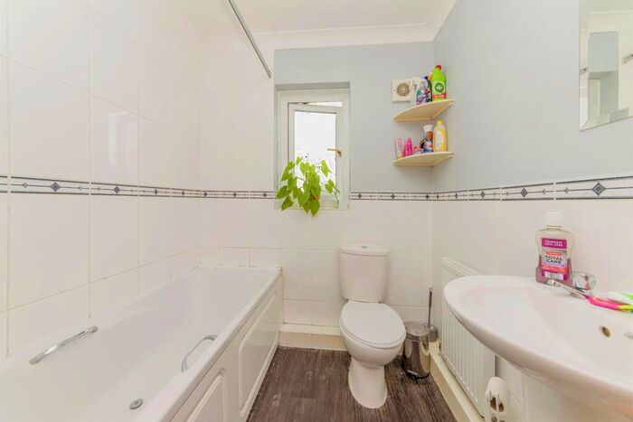 2 Bedroom Terraced House For Sale In Blackthorn, Stamford, PE9