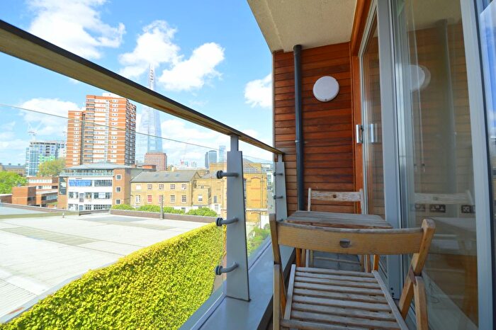 1 Bedroom Flat To Rent In Long Lane, London, SE1