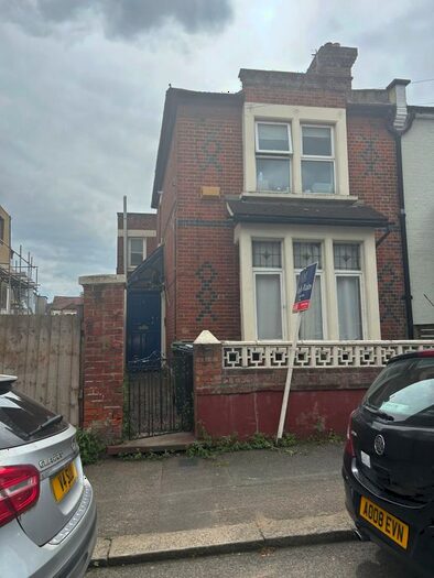 Studio To Rent In Hazeldon Road, Crofton Park, SE4