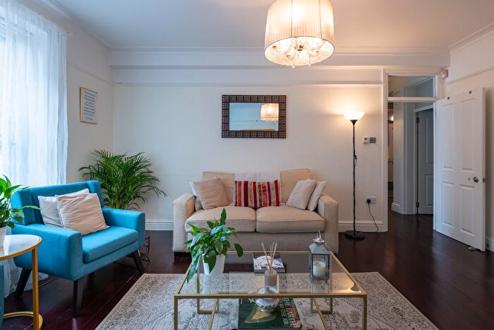 2 Bedroom Flat To Rent In Crawford Street, London, W1H