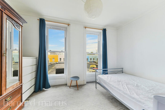 2 Bedroom Flat To Rent In Kennington Road, London, SE11