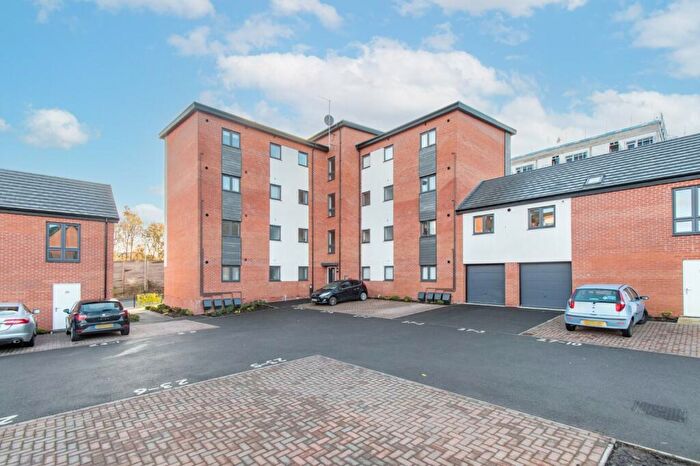 2 Bedroom Apartment For Sale In Ascot Way, Birmingham, West Midlands, B31