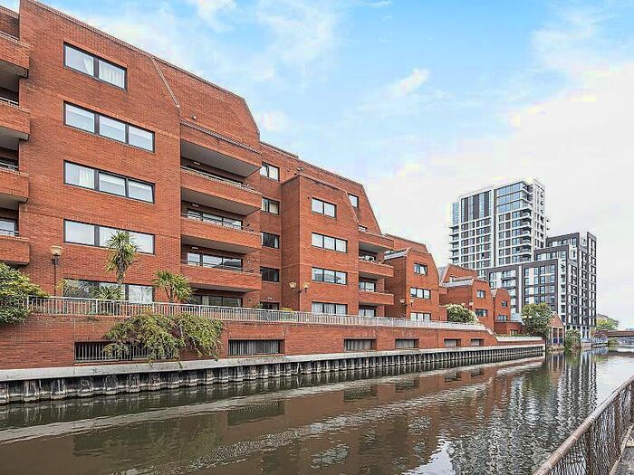 1 Bedroom Flat To Rent In Selborne Court, Reading, RG1