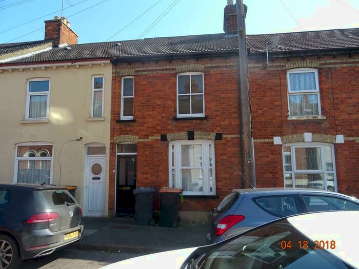 4 Bedroom Terraced House To Rent In Hartington Street, Bedford, MK41