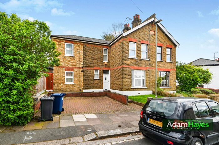 4 Bedroom Semi Detached House For Sale In Long Lane, East Finchley, N2