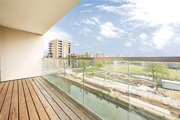 2 Bedroom Apartment To Rent In Ursula Gould Way, E14