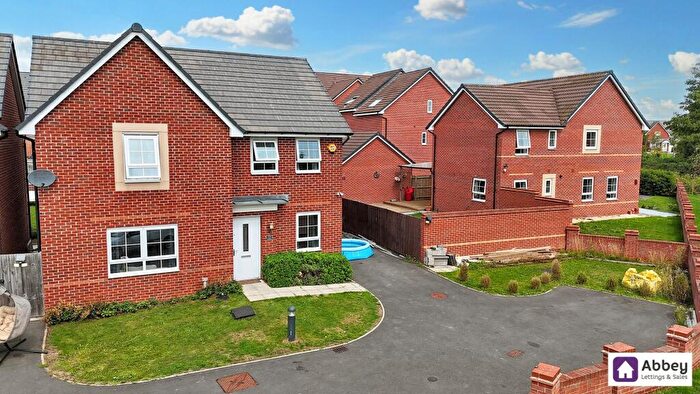 4 Bedroom Detached House For Sale In Cheddar Gardens, Leicester, LE4