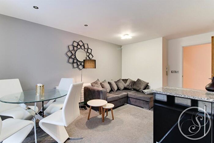 2 Bedroom Flat For Sale In Centre Point, Regent Street Chapel Allerton, Leeds, LS7