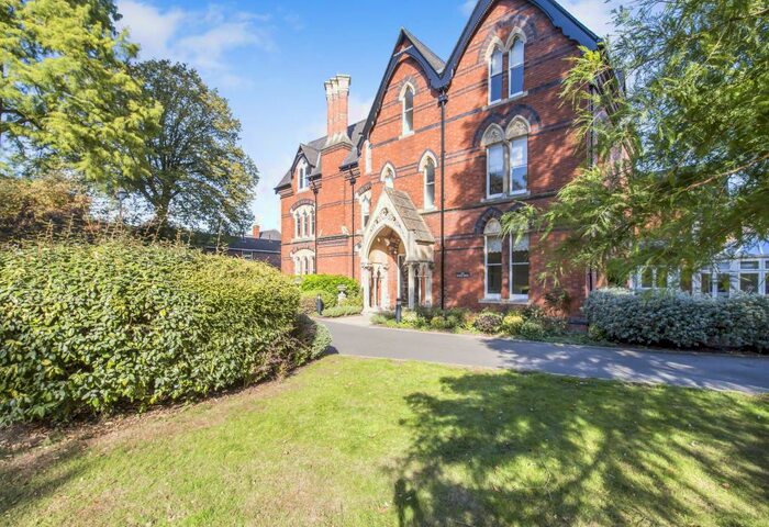 2 Bedroom Apartment To Rent In Scholars Walk, Leicester, LE2