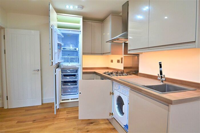 1 Bedroom Flat To Rent In High Street, Ruislip, HA4