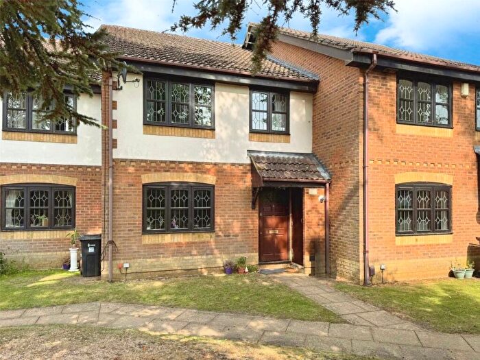 2 Bedroom Terraced House For Sale In Thornbury Green, Twyford, Reading, RG10