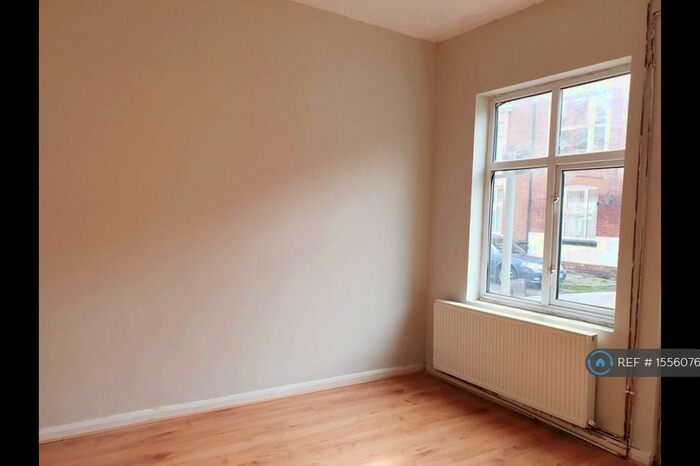 3 Bedroom Terraced House To Rent In Connaught Street, Leicester, LE2