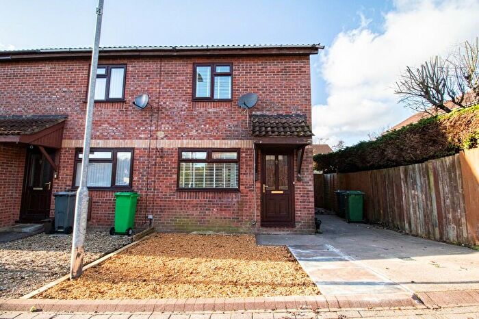 2 Bedroom End Of Terrace House To Rent In Llys Dewi, Creigiau, CF15