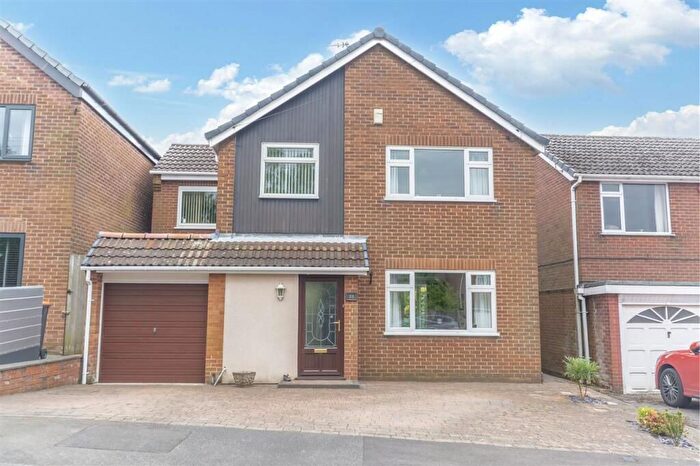 4 Bedroom Detached House For Sale In Lawrence Drive, Brinsley, Nottingham, NG16