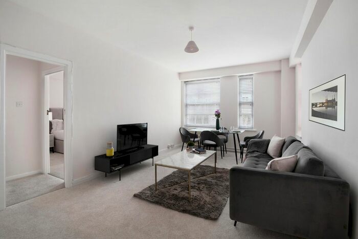 1 Bedroom Flat To Rent In Dolphin Square, London, SW1V
