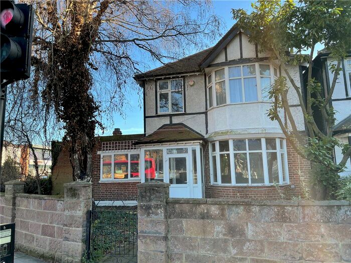 4 Bedroom Detached House To Rent In Whitton Road, Twickenham, TW2