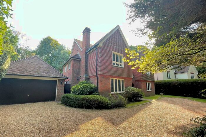 5 Bedroom Detached House To Rent In Old Avenue, West Byfleet, KT14