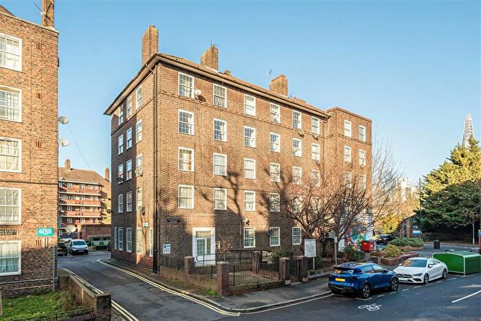 4 Bedroom Flat For Sale In Harper Road, London Bridge, SE1
