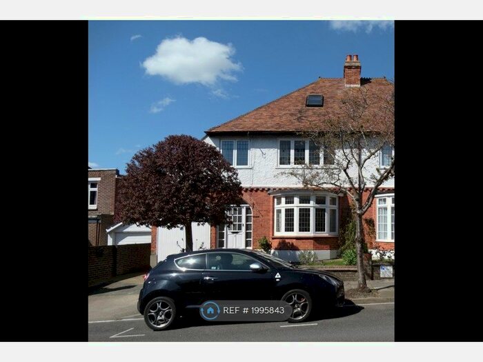 3 Bedroom Semi-Detached House To Rent In Padwick Ave, Portsmouth, PO6