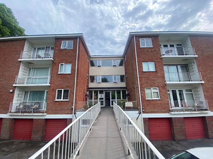 2 Bedroom Flat To Rent In Essex Court, Coventry, CV5