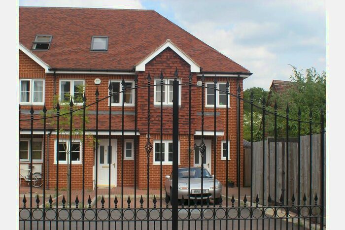 3 Bedroom Town House To Rent In Connaught Road, Brookwood, Woking, GU24