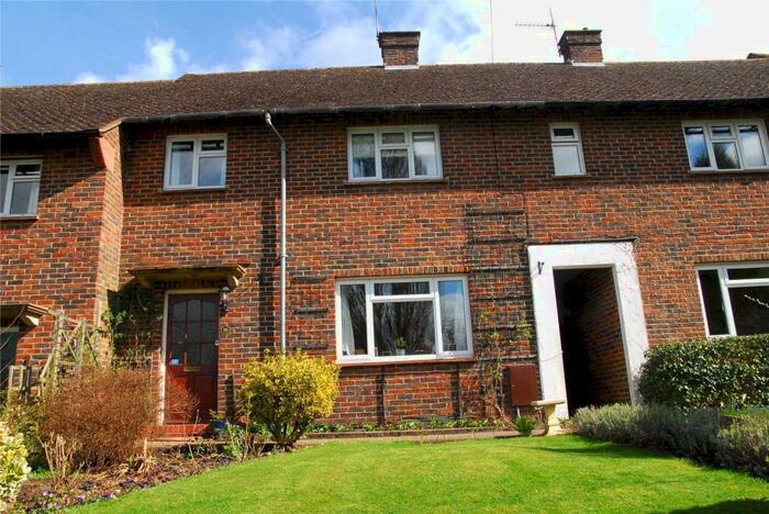 3 Bedroom Terraced House To Rent In Ridlands Rise, Limpsfield Chart, Oxted, Surrey, RH8