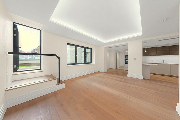 2 Bedroom Flat To Rent In Kensington Gardens Square, Westbourne Park, W2