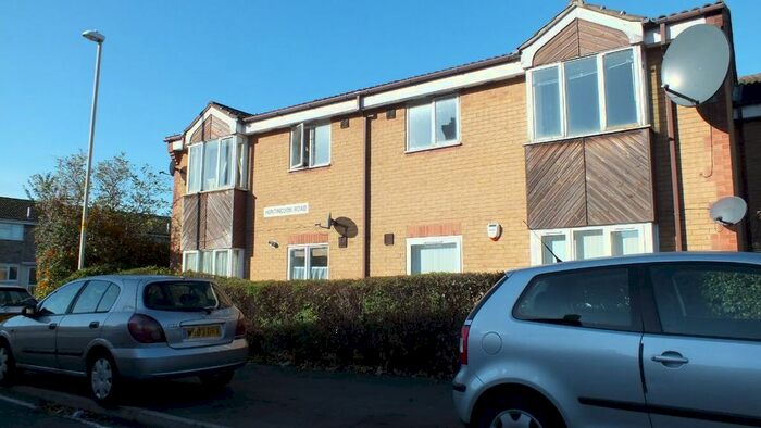 2 Bedroom Flat To Rent In Huntingdon Road, Leicester, LE4