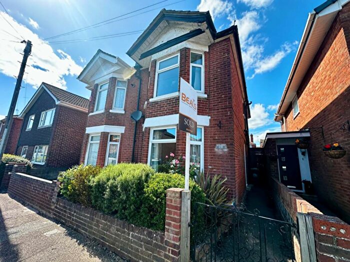 3 Bedroom Semi-Detached House To Rent In Wolseley Road, Southampton, Hampshire, SO15