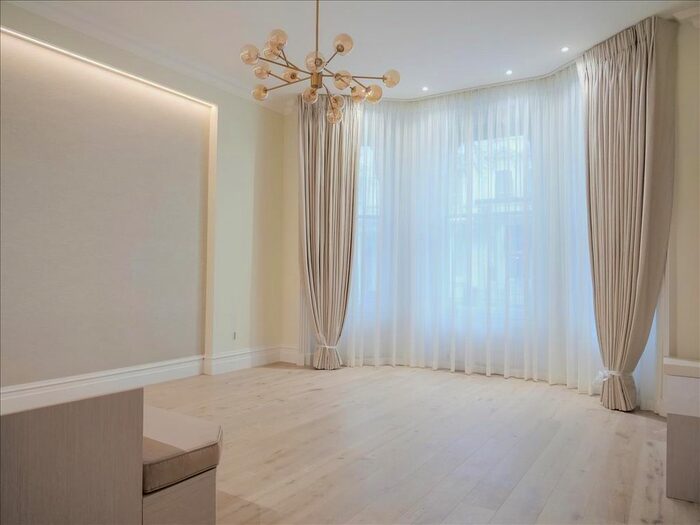 1 Bedroom Flat To Rent In Gloucester Road, London, SW7