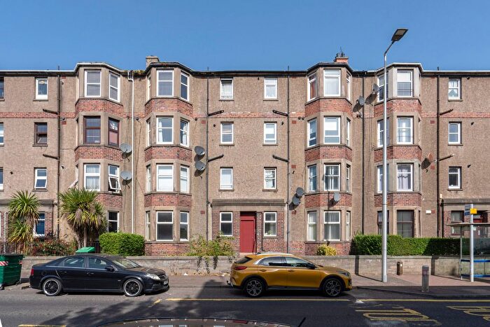1 Bedroom Flat To Rent In Clepington Road, Dundee, DD3