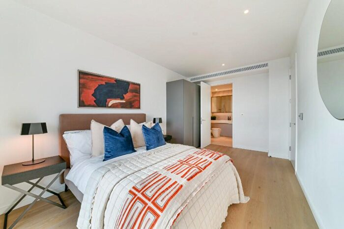 1 Bedroom Apartment To Rent In George Street, London, E14