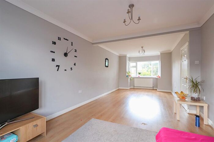 3 Bedroom Terraced House To Rent In The Earls Croft, Cheylesmore, Coventry, CV3