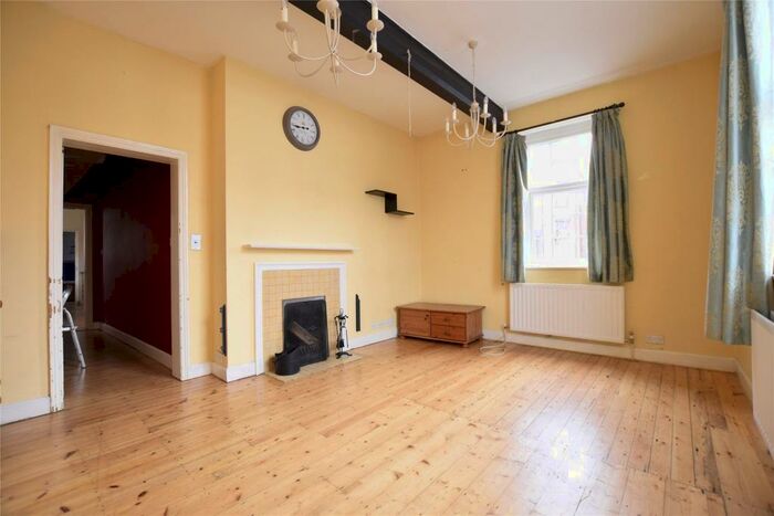 2 Bedroom Apartment To Rent In Ock Street, Abingdon, OX14