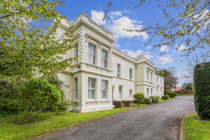 2 Bedroom Apartment To Rent In Wexham Road Wexham, SL2