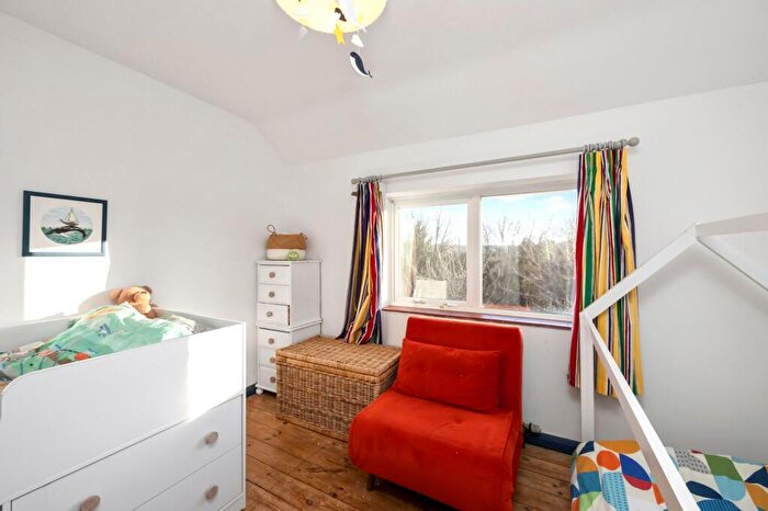 2 Bedroom Terraced House For Sale In Davey Drive, Brighton, BN1