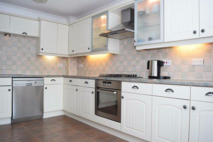 4 Bedroom Terraced House To Rent In Fletton Avenue, Peterborough, PE2