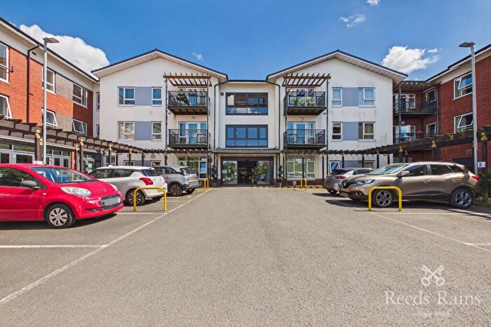 2 Bedroom Apartment For Sale In East Road, Middlewich, Cheshire, CW10
