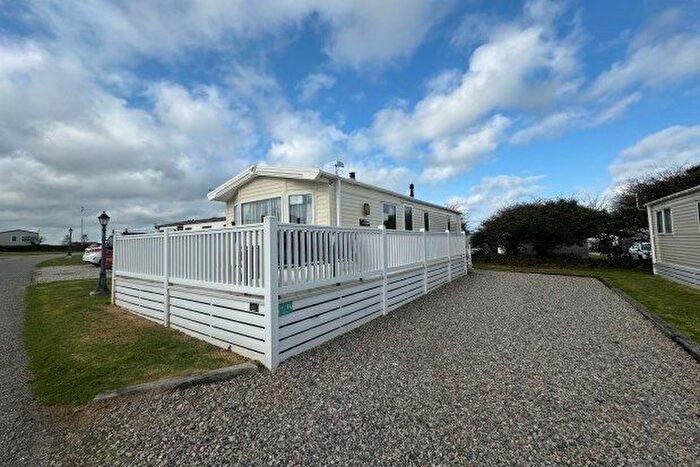 2 Bedroom Property To Rent In Hendra Croft, Newquay, TR8