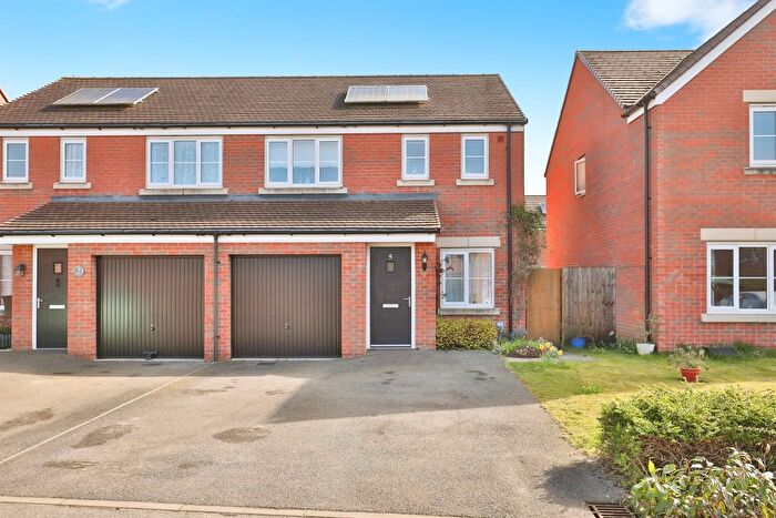 3 Bedroom Semi-Detached House For Sale In Marriott Close, Narborough, King's Lynn, PE32