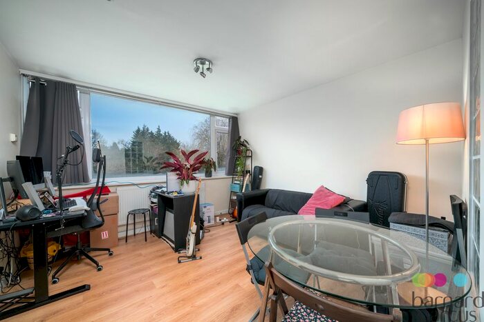 1 Bedroom Flat To Rent In Holden Road, London N12