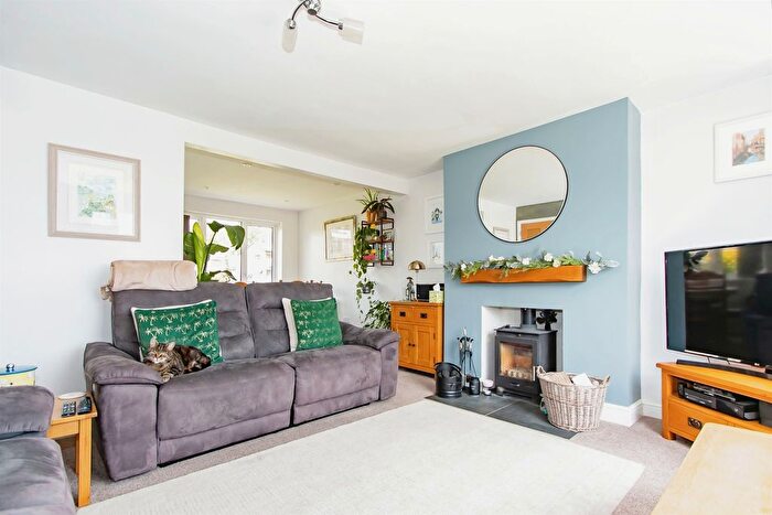 2 Bedroom Detached House For Sale In Greys Road, Merriott, TA16