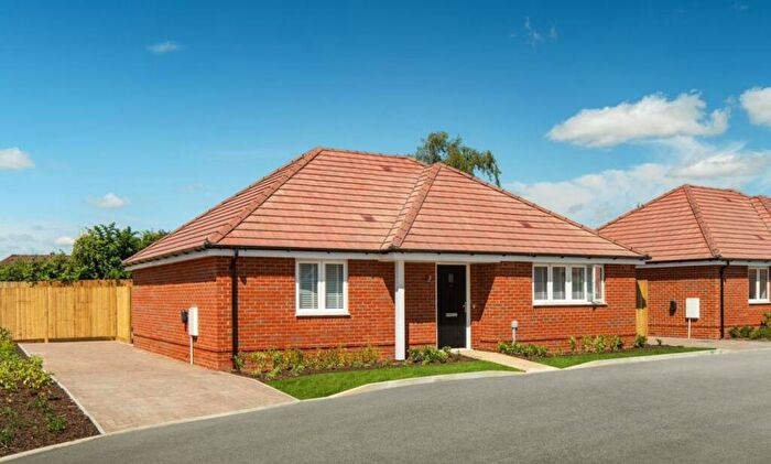 2 Bedroom Detached Bungalow For Sale In The Springs, Hambrook, PO18