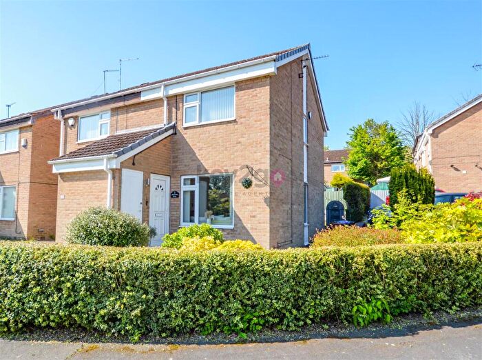 2 Bedroom Semi Detached House To Rent In Westcroft Drive, Westfield, S20